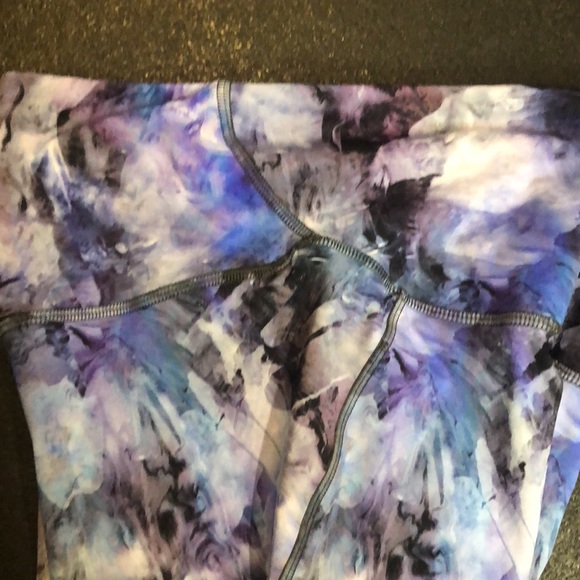 Lululemon Legging Size 4 - Picture 10 of 10